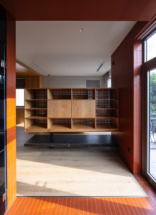  B.RED House / TOOB STUDIO - Interior Photography, Wood, Glass