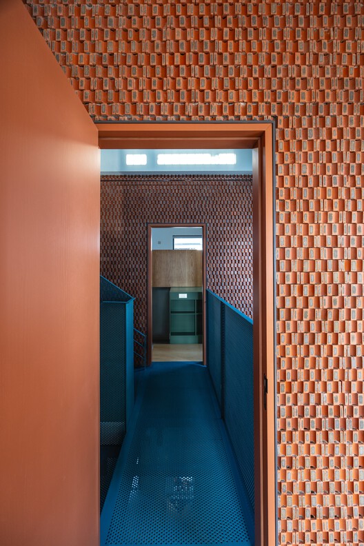  B.RED House / TOOB STUDIO - Image 30 of 38