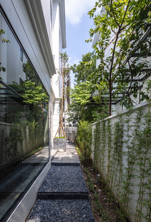  B.RED House / TOOB STUDIO - Image 31 of 38