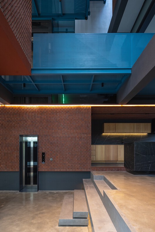  B.RED House / TOOB STUDIO - Image 11 of 38