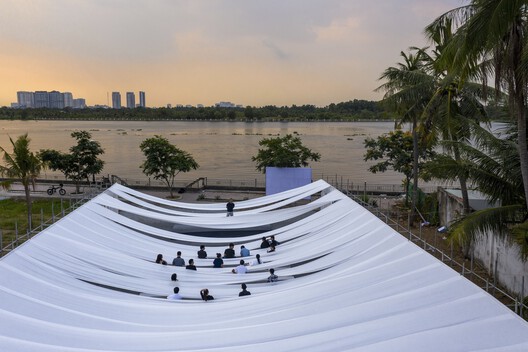 What Fits in the Void? Terrain Vague and Cities That Resist Planning - Image 4 of 13