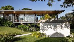 Casa Duas Marias I / Canoa Arquitetura