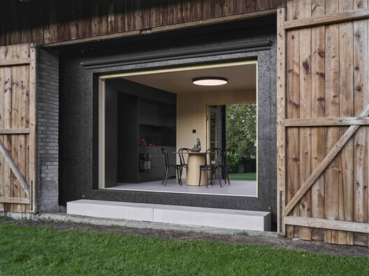 The Box in the Barn / Facha architekti - Exterior Photography, Concrete