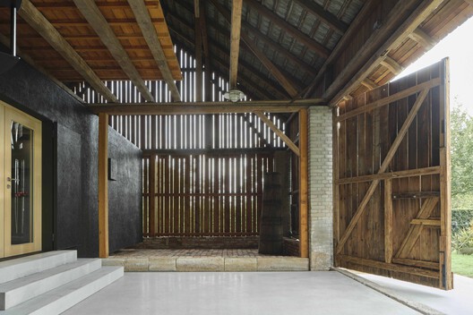The Box in the Barn / Facha architekti - Interior Photography, Wood, Beam