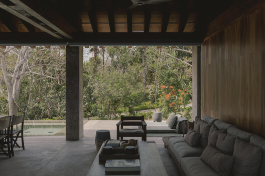 Casa Kupuri  / Central de Arquitectura + Módica Ledezma - Imagen 14 de 22