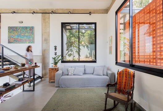 Casa Oro Viejo / Mutabile Arquitetura Casa Oro Viejo / Mutabile Arquitetura - Fotografía interior, Sala de estar, Sillas