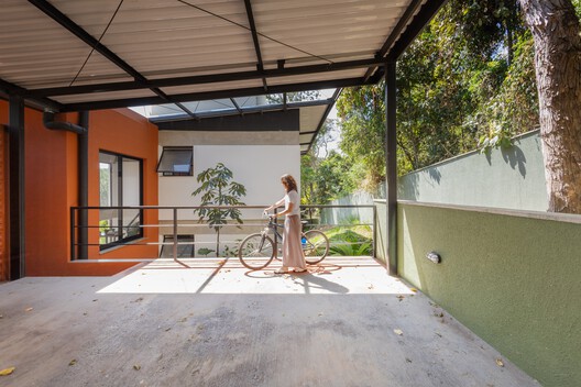 Casa Oro Viejo / Mutabile Arquitetura Casa Oro Viejo / Mutabile Arquitetura - Fotografía interior, Patio interior