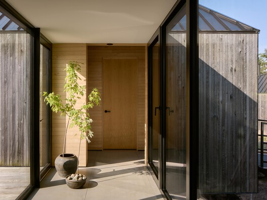 Armstrong Cottage / Peter Braithwaite Studio - Interior Photography, Wood, Door
