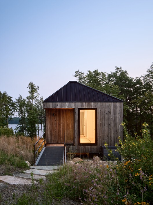 Armstrong Cottage / Peter Braithwaite Studio - Exterior Photography, Wood