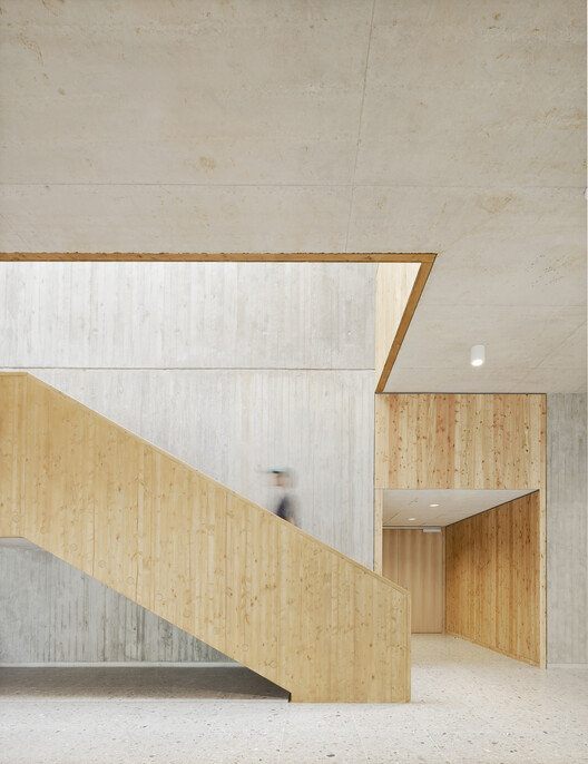 University of Applied Sciences for Beverage Technology – Lecture Hall Building and Logistics Laboratory / Bez+Kock Architekten - Image 8 of 33