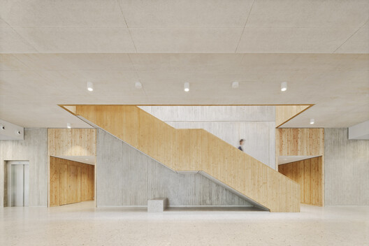 University of Applied Sciences for Beverage Technology – Lecture Hall Building and Logistics Laboratory / Bez+Kock Architekten - Image 4 of 33