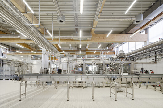 University of Applied Sciences for Beverage Technology – Lecture Hall Building and Logistics Laboratory / Bez+Kock Architekten - Image 13 of 33