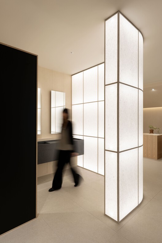 Kyeol Clinic / Design Studio Mono - Interior Photography, Lighting, Glass