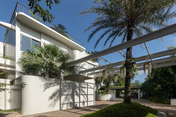 Casa Wat Bo / UAD Architects - Imagem 3 de 23