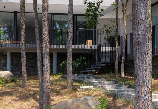 Tam Dao Retreat House / Idee architects Tam Dao Retreat House / Idee architects - Image 7 of 21