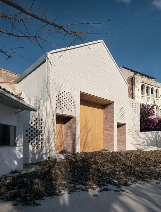 Círculo Centro Cultural Karongi/Anna Prats Joan Valls
