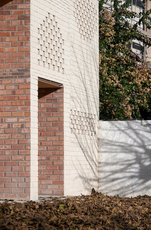 Cercle Calongí Cultural Center / Anna Prats Joan Valls Cercle Calongí Cultural Center / Anna Prats Joan Valls - Image 7 of 16