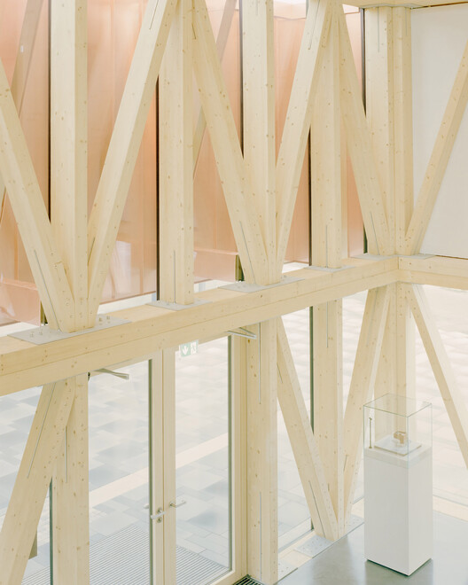 Pabellón de recepción / Busch & Takasaki Architekten + gmp Architects Pabellón de recepción / Busch & Takasaki Architekten + gmp Architects - Imagen 8 de 11