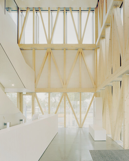 Pabellón de Recepción / Busch & Takasaki Architekten + gmp Architects - Imagen 4 de 11