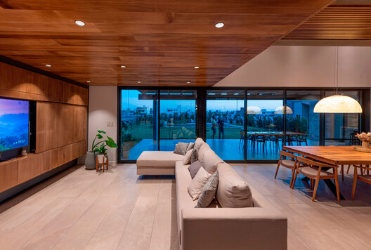 Casa G&S / Barella Arquitectura - Fotografía interior, Sala de estar, Madera, Sillones, Mesas, Iluminación, Sillas