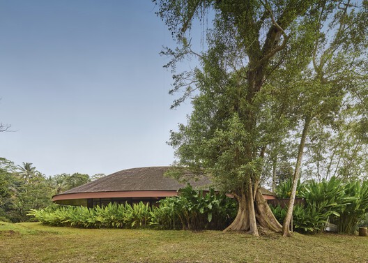 Casa Omah Prana Payangan / Alexis Dornier Casa Omah Prana Payangan / Alexis Dornier - Fotografía exterior, Jardín