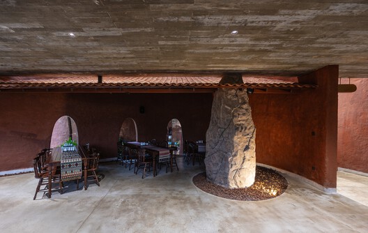 Complexo de Serviços MA.DE Bistro / AN NAM Architecture - Imagem 17 de 39