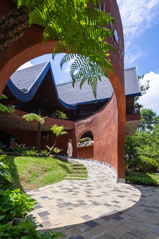 Complexo de Serviços MA.DE Bistro / AN NAM Architecture - Imagem 7 de 39