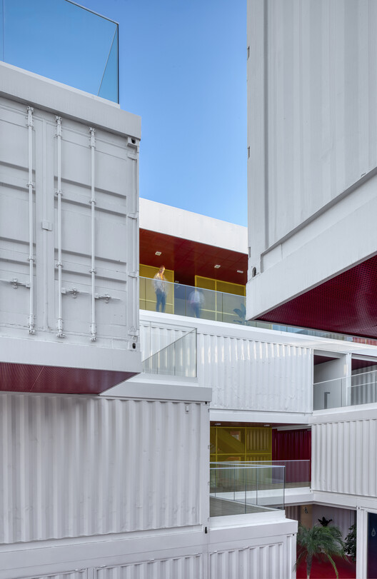 Oficinas Incubazul Base Area / Carquero Arquitectura - Imagen 9 de 38