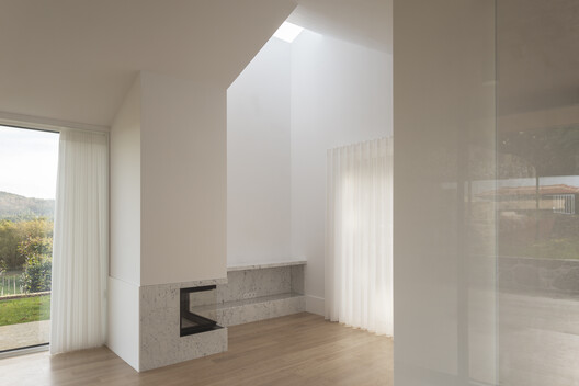 La Casa Carmín / NPS Arquitectos - Imagen 9 de 22