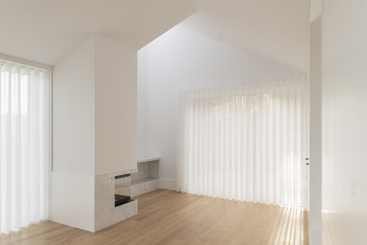 La Casa Carmín / NPS Arquitectos - Imagen 12 de 22