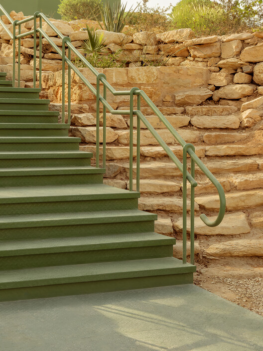 Complejo Multiuso Attache / BRICKLAB - Imagen 15 de 45