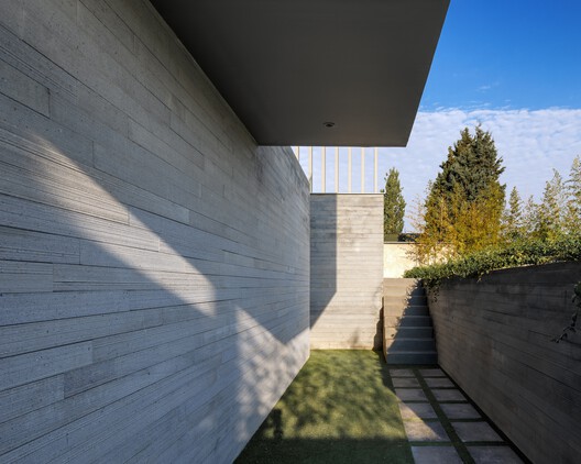 No.13 Villa / AsNow Design & Construct - Image 7 of 40