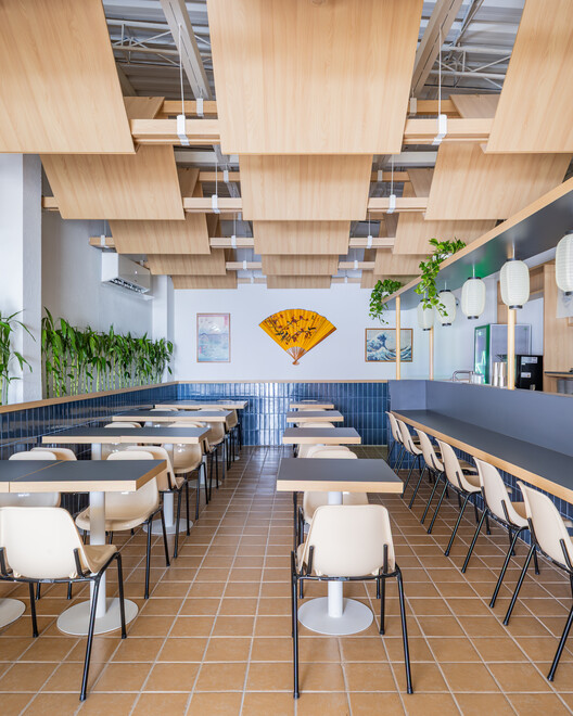 Restaurante Zukí Izakaya / Nó Arquitetura - Fotografia de Interiores, Mesa, Cadeira