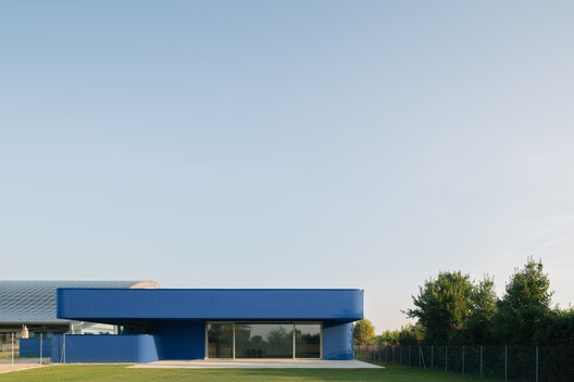 Noventa Vicentina Blue Kindergarten / MD41