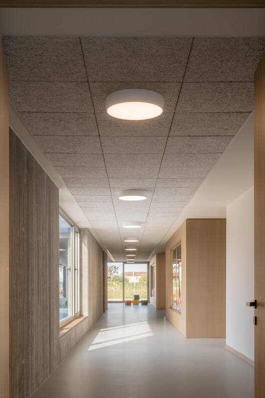 Jardín Infantil Noventa Vicentina Azul / MD41 - foto interior