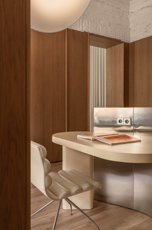 Banda Agency Office / ater.architects Banda Agency Office / ater.architects - Interior Photography, Bathroom, Wood, Table, Chair, Lighting