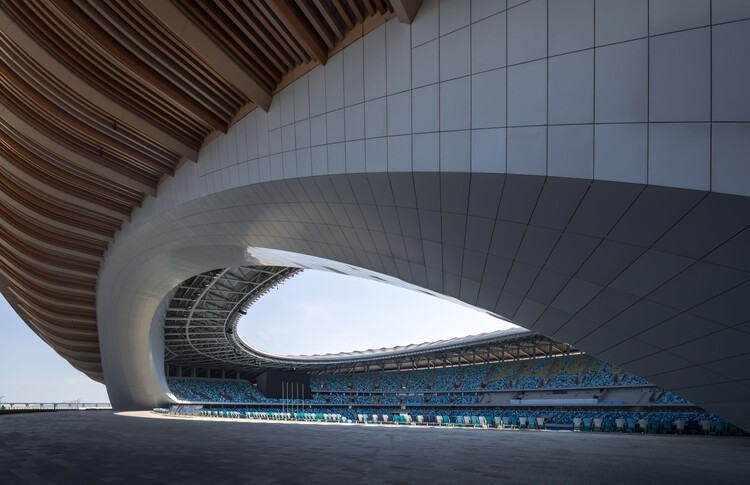 Centro deportivo del área de la Gran Bahía / Zaha Hadid Architects - Imagen 17 de 65