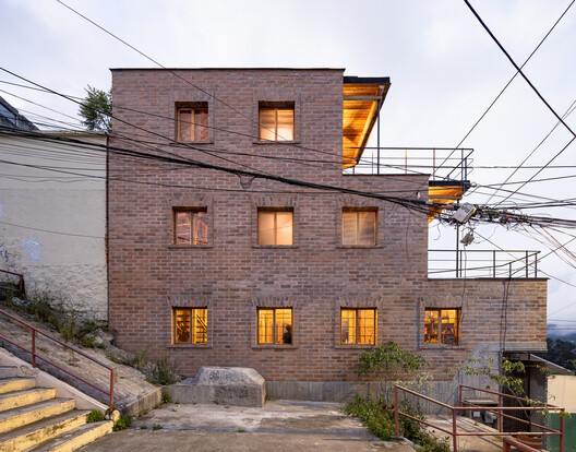 Architecture in Ecuador: 16 Projects Rooted in Territory, Craft, and Collective Practice Architecture in Ecuador: 16 Projects Rooted in Territory, Craft, and Collective Practice - Image 17 of 17