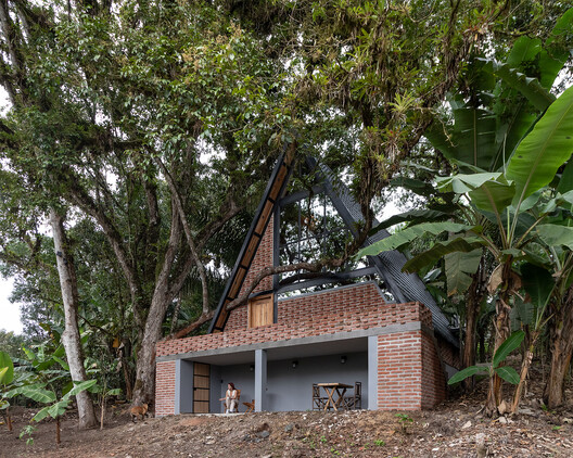 Architecture in Ecuador: 16 Projects Rooted in Territory, Craft, and Collective Practice Architecture in Ecuador: 16 Projects Rooted in Territory, Craft, and Collective Practice - Image 16 of 17