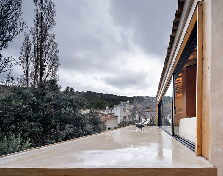 Refugio Experimental en Sierra de Segura / SANTZO Arquitectos - Imagen 3 de 30