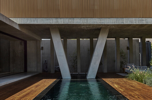 Casa Haras / Cinco Sólidos - Imagen 6 de 29