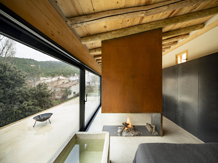 Refugio Experimental en Sierra de Segura / SANTZO Arquitectos - Imagen 8 de 30