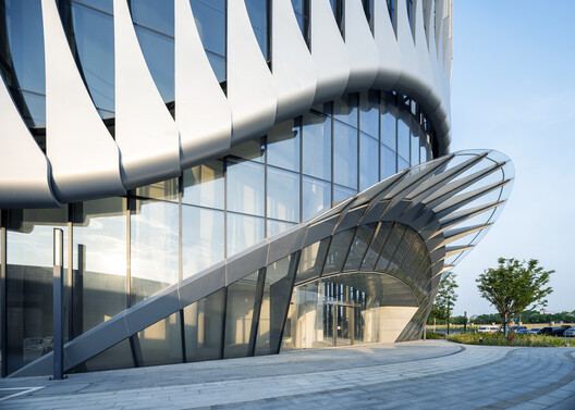  Xingyun-1 Building / Nikken Sekkei - Image 3 of 21