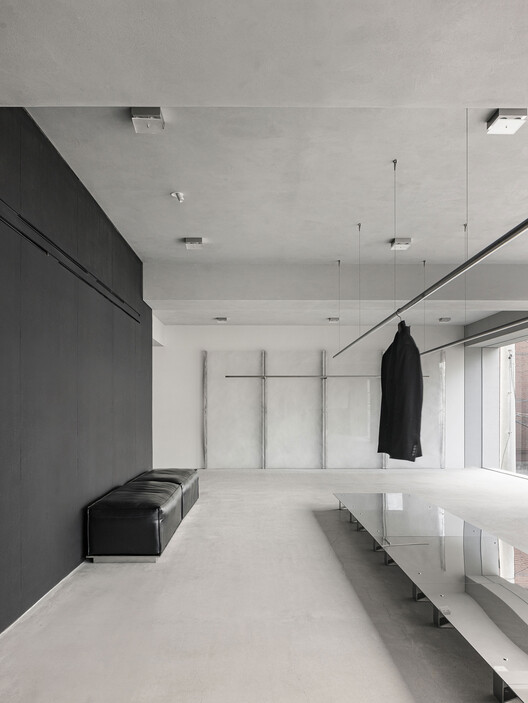 Lmood Flagship Store / oftn studio - Interior Photography