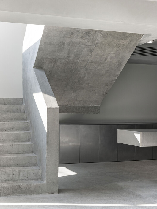 Lmood Flagship Store / oftn studio - Image 11 of 33