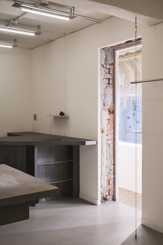 Enor Showroom / studioknot Enor Showroom / studioknot - Image 6 of 27