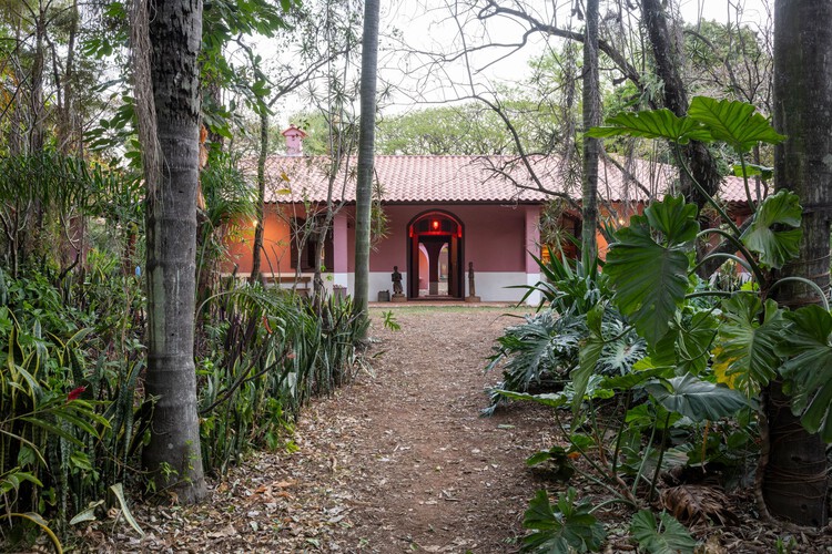 Restauro Casa do Sol (Hilda Hilst) / Tapera Arquitetura e Patrimônio Cultural - Fotografia de Exterior, Jardim