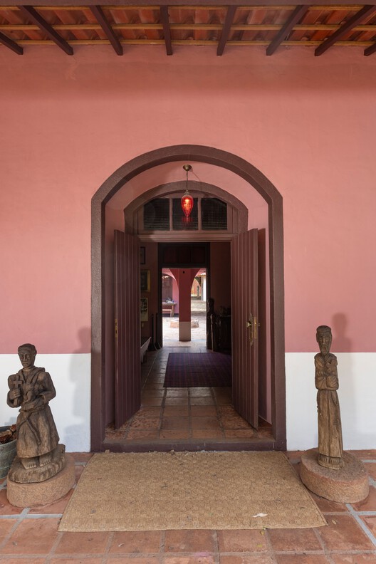 Restauro Casa do Sol (Hilda Hilst) / Tapera Arquitetura e Patrimônio Cultural - Fotografia de Interiores, Pilar, Porta, Arcada