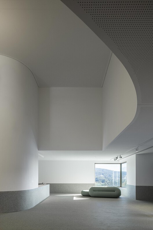 Ponto C - Cultura e Criatividade / Galeria Gabinete - Fotografia de Interiores