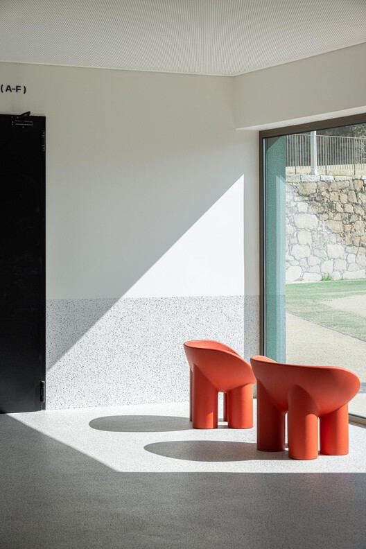 Ponto C - Cultura e Criatividade / Galeria Gabinete - Fotografia de Interiores, Concreto